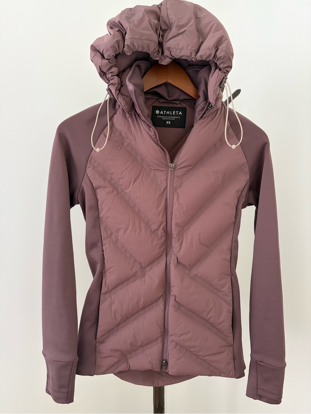 Athleta Dusty Mauve Hooded Quilted Hybrid Jacket